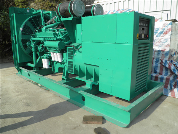 会泽出租发电机 发电机组厂家：柴油发电机组的控制屏的作用是什么？