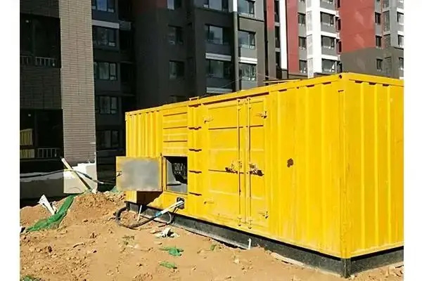 会泽发电机租赁中燃油压力过低会对发动机的哪些部件造成损坏？