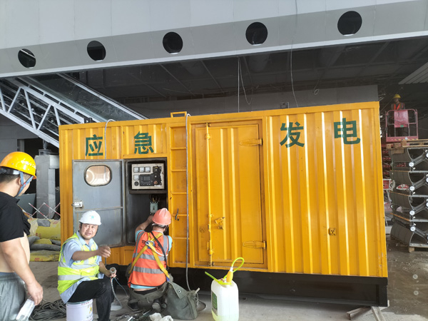 会泽怎样判断空气滤清器是否需要更换？